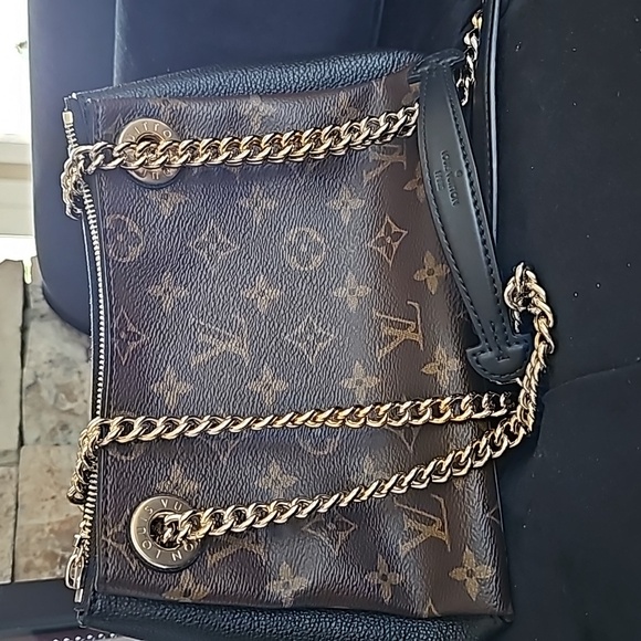 Pristine Louis Vuitton Surene Brown and Black Momogram. - Picture 5 of 15